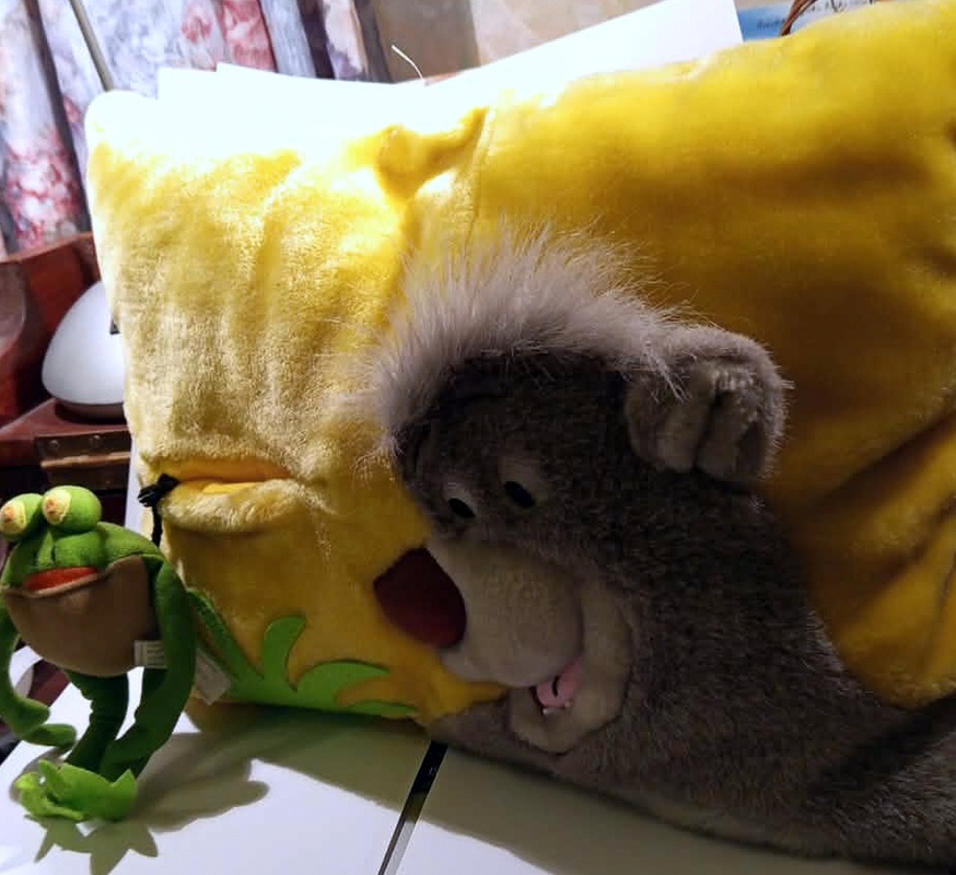 Poduszka baloo z %c5%bcaba 10370 46cm 2